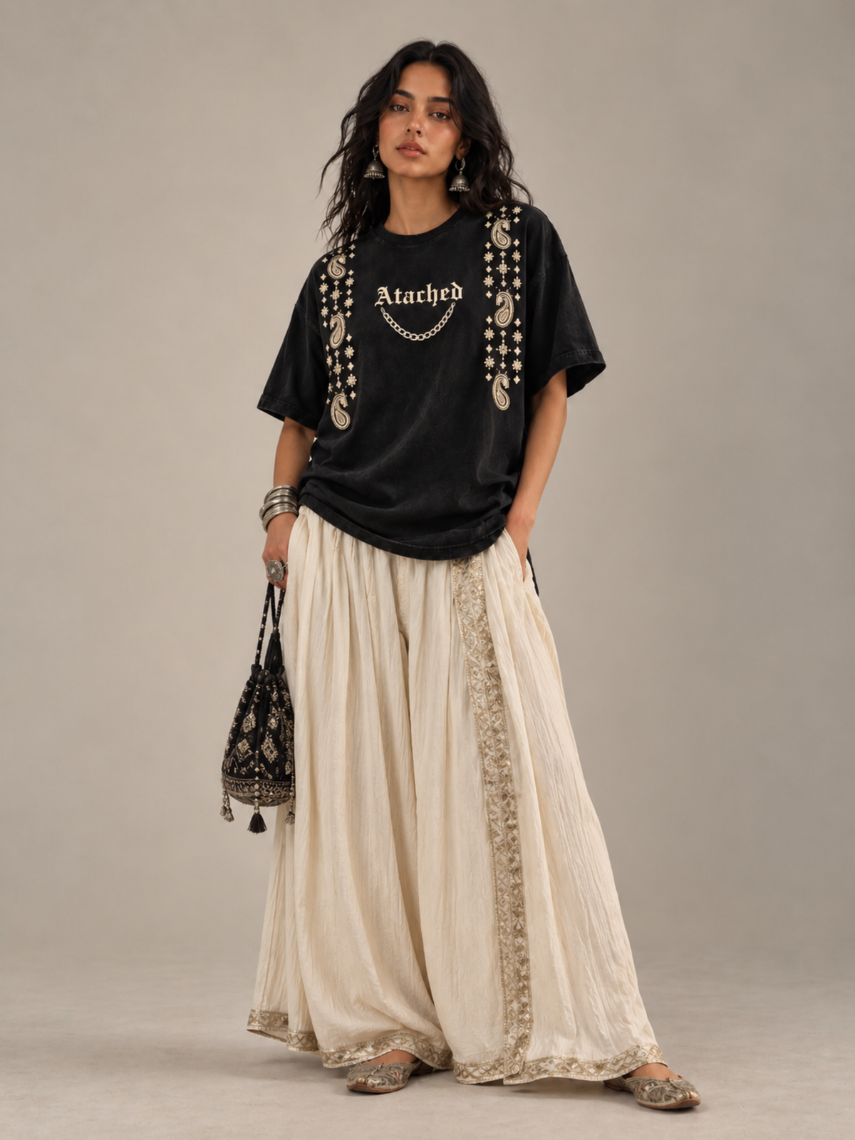 Mehfil Oversized Tee Black - Women