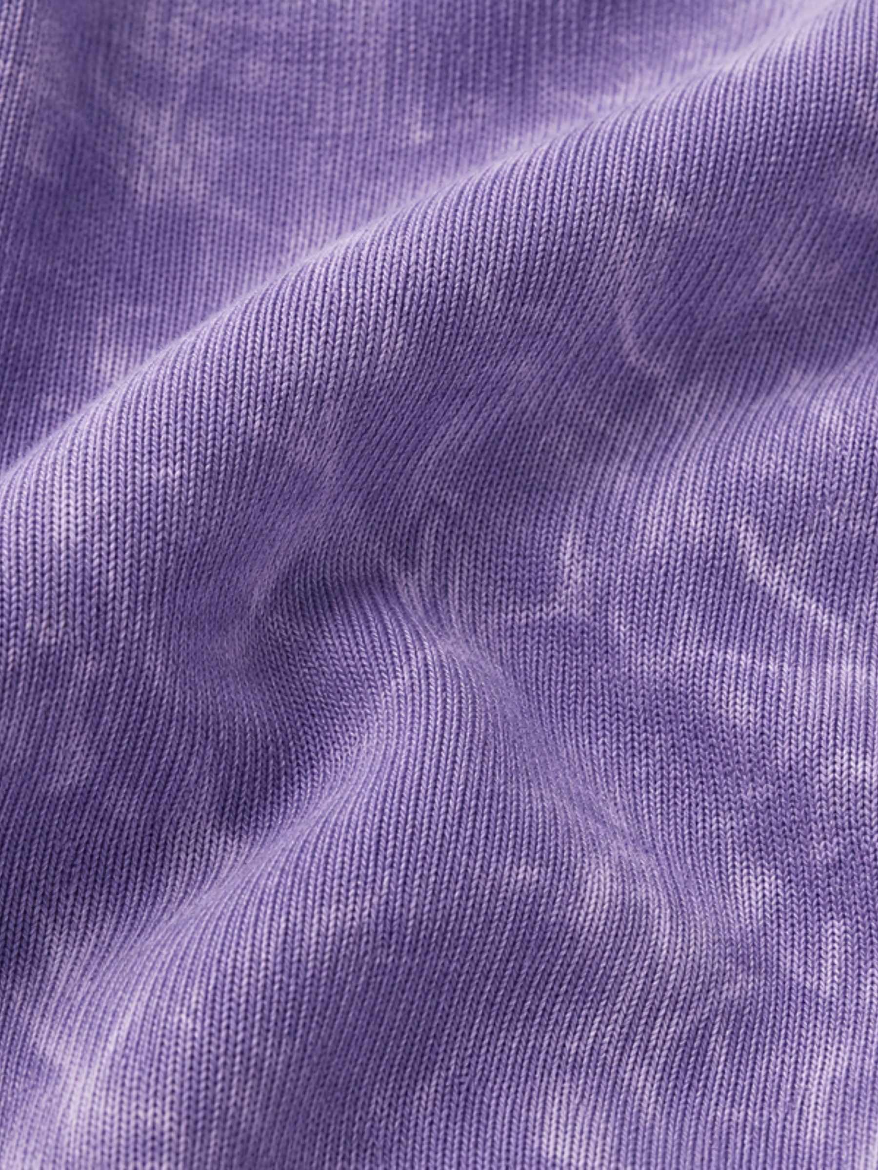 MLMT violet oversized crop top close-up — Atached lavender print detail for women