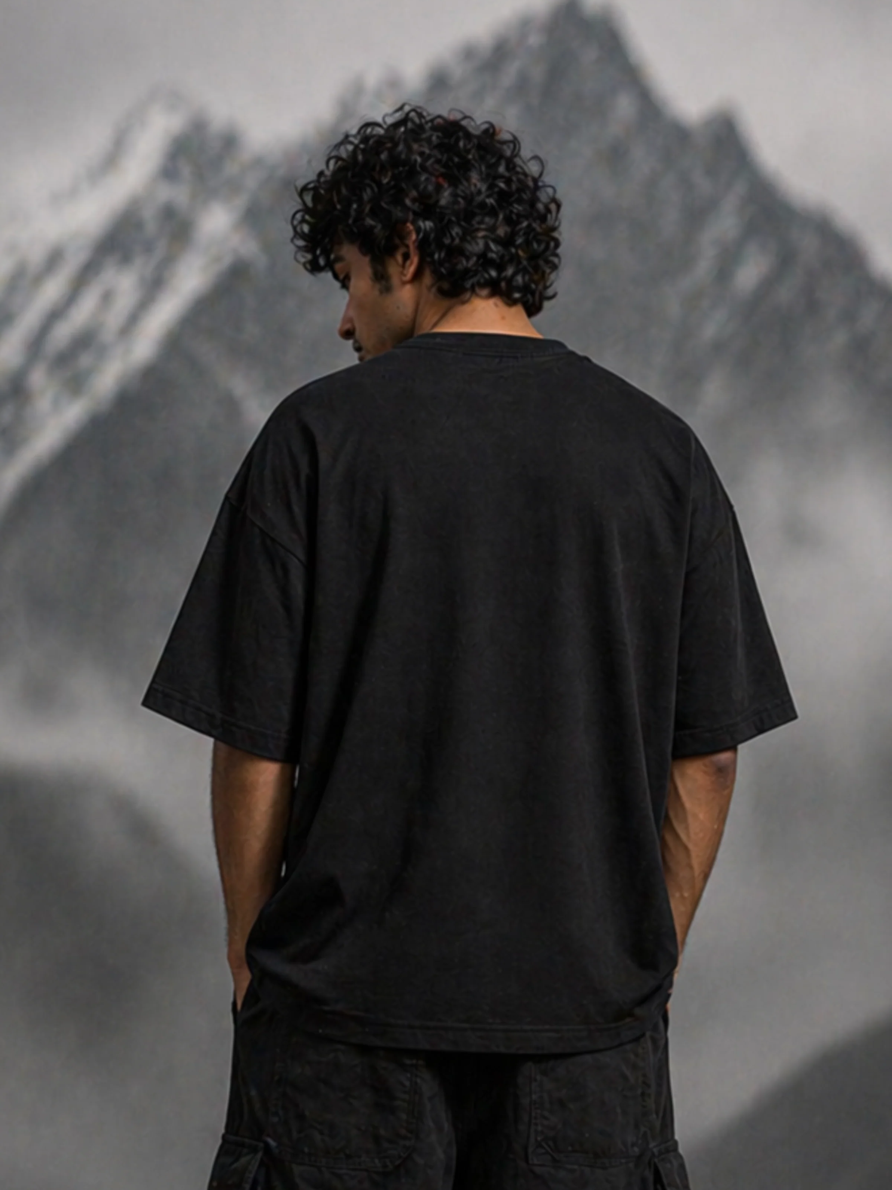 Mount Everest Oversized Tee - MEN